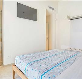 3 bedroom villa with infinity pool and jacuzzi, Scopello, sleeps 5-6